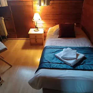 ** Hotel De L'impossible Francia